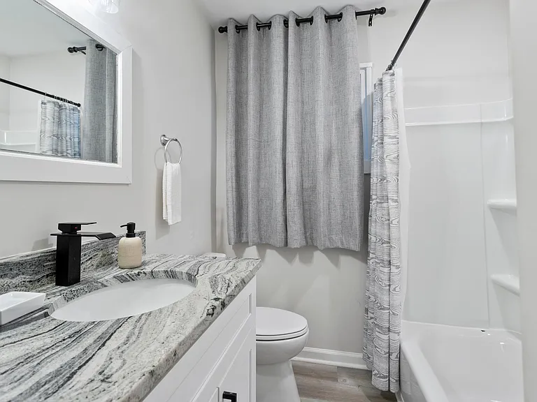 3032 Brook Dr — Photo 40