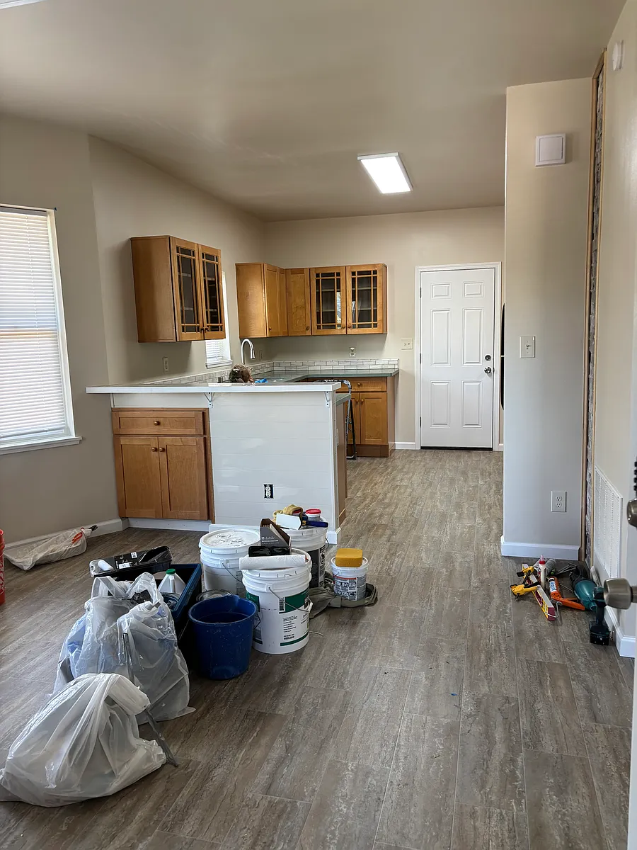 Building Photo - 1020 7th Ave N #1