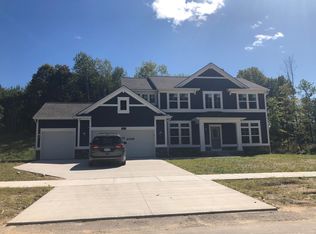 9299 Sunset Ridge Dr NE, Rockford, MI 49341