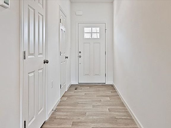 5th image of 7882 Briarwood Dr