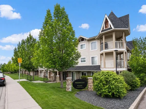 70 W Panamount Dr NW #1104, Calgary, AB T3K 6G8