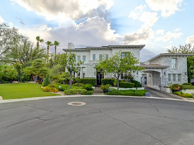 10212 Stone Briar Ct — Photo 2
