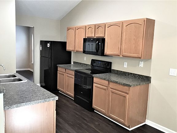 2nd image of 5037 Thornton Dr
