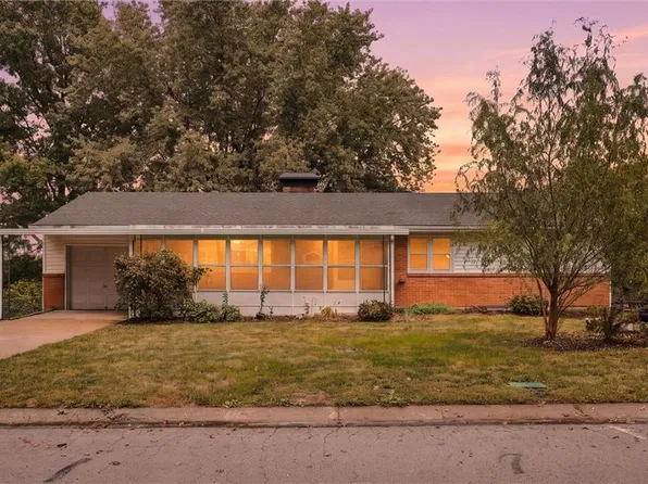 1608 Lee Ln, Pleasant Hill, MO 64080