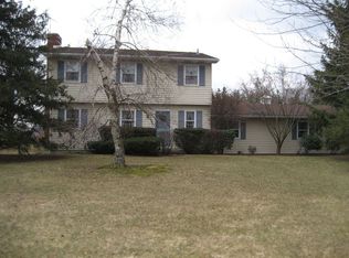 40 Balmoral Ct, Valatie, NY 12184