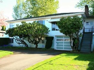2220 NE Lombard St, Portland, OR 97211