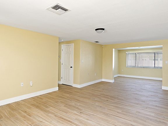 4th image of 1446 Viking Dr