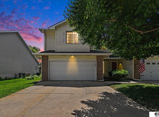 7036 S 154th St, Omaha, NE 68138