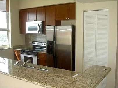 2nd image of 19501 W Country Club Dr Ph 04