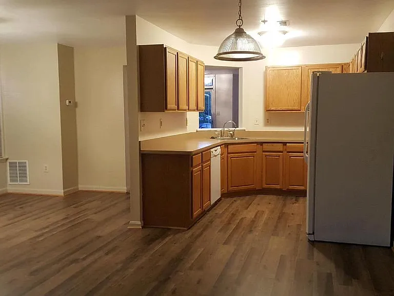 22096 Saint Inigoes Ct — Photo 2