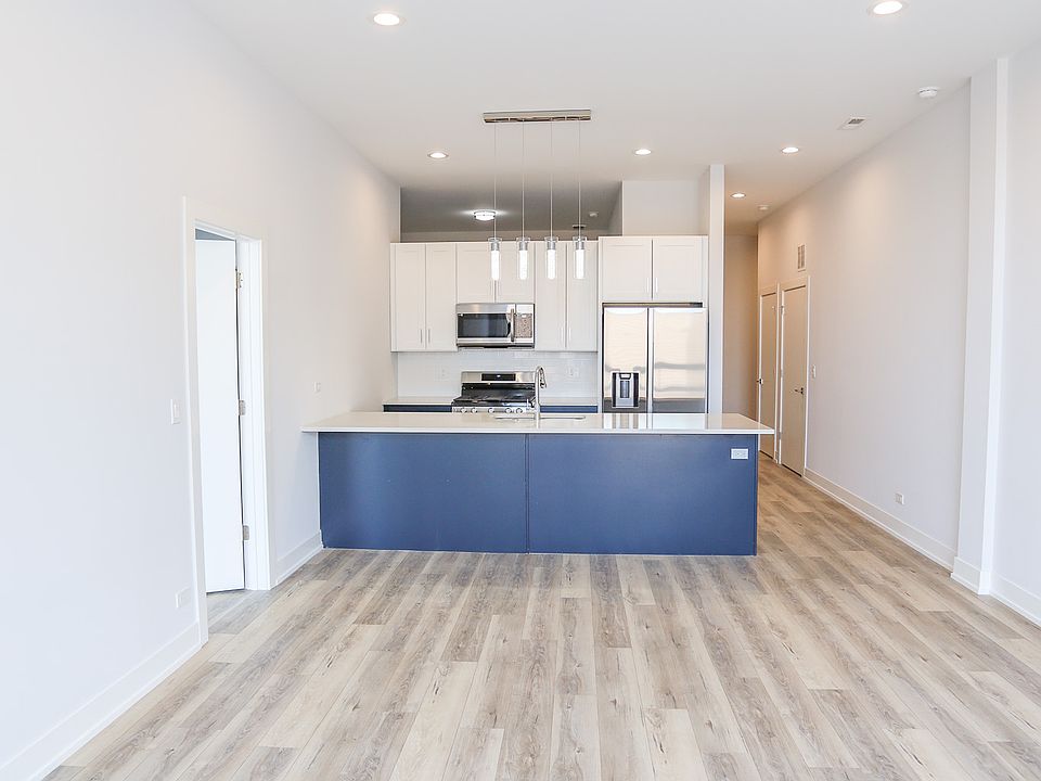 1st image of 2402 W Carmen Ave #202
