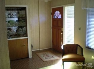 673 Hamlet Rd, Auburn Hills, MI 48326