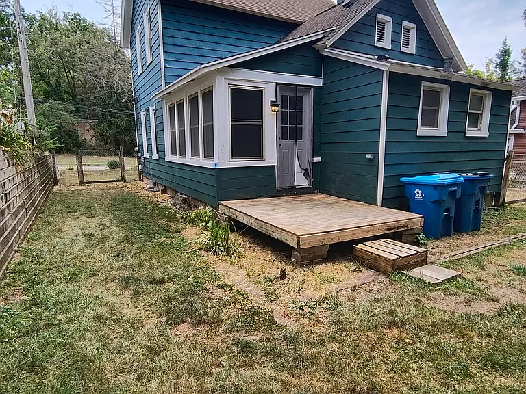 1508 Merrill St — Photo 25