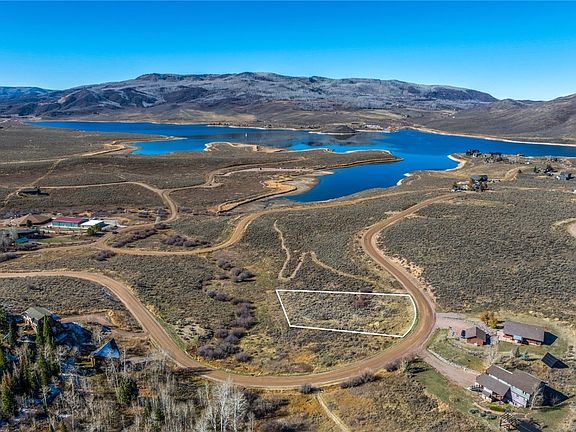 4th image of 31385 Shoshone Way