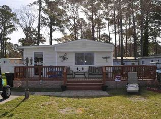 1539 Crystal Lake Dr, Myrtle Beach, SC 29575