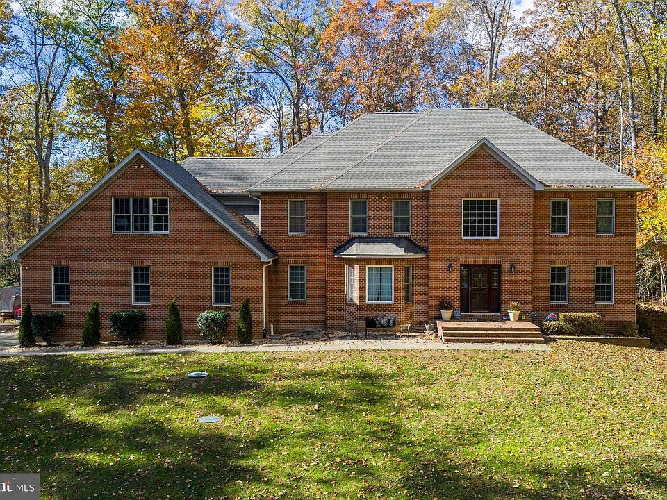 1st image of 117 Cherry Hill Dr