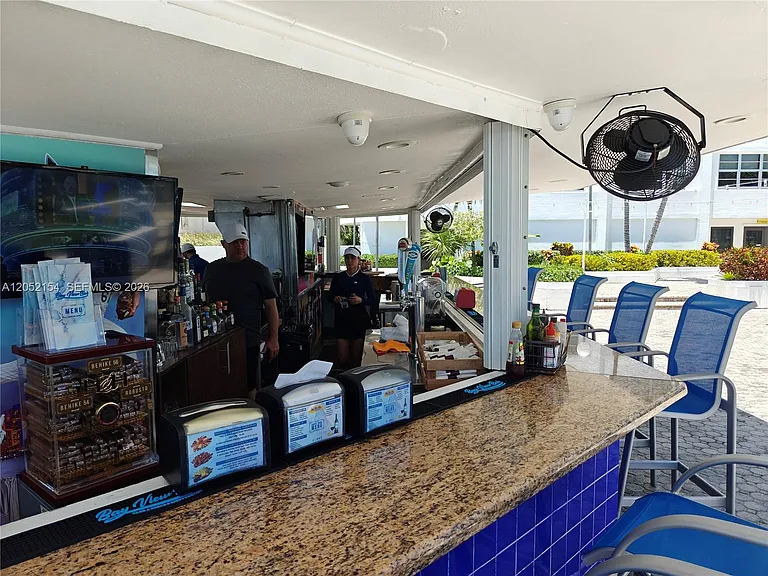 905 Brickell Bay Dr #623 — Photo 34