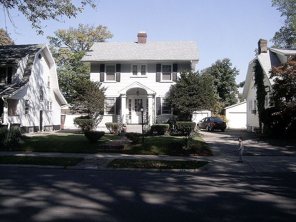 1st image of 312 W Parkwood Ave