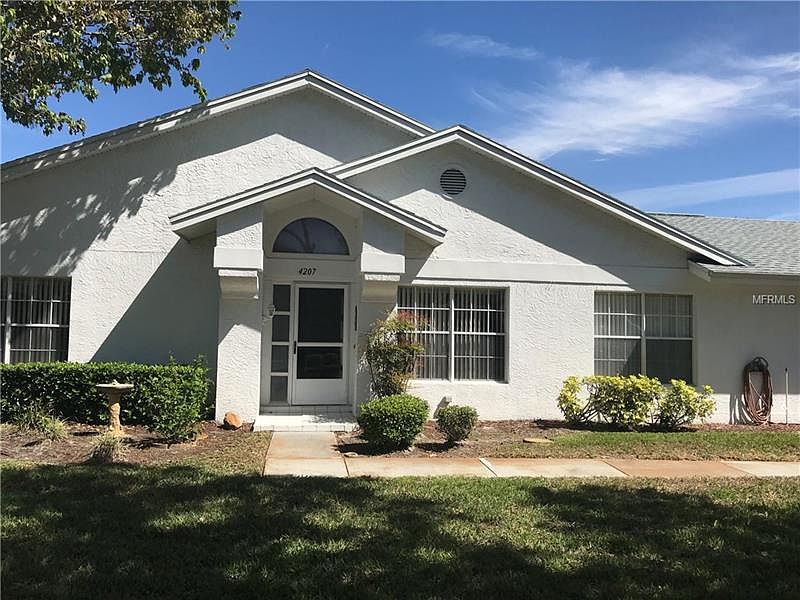 1st image of 4207 Castlewood Dr