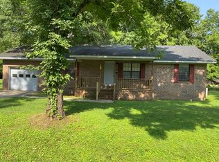 909 N Beaty St, Athens, AL 35611