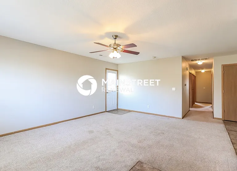 222 Palmer Ct — Photo 6