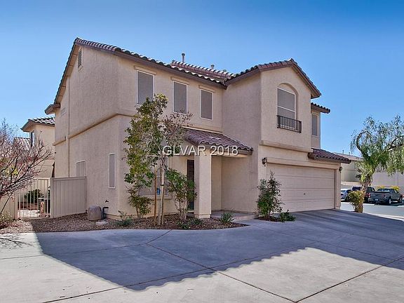 2nd image of 10536 Corte Sierra St