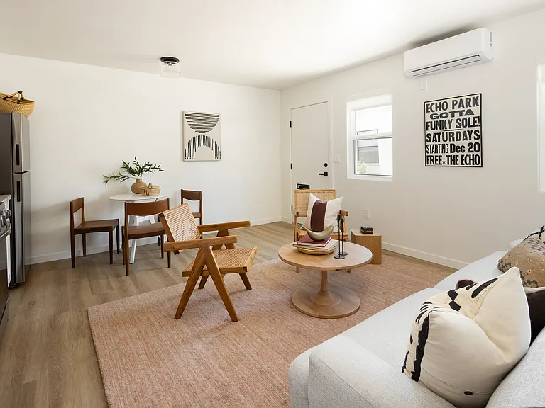 3380 Hamilton Way — Photo 6