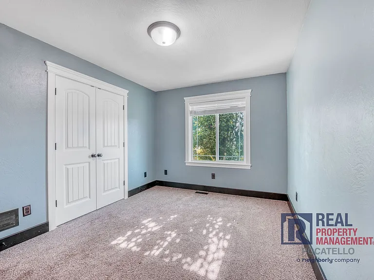 5215 Kymball Dr — Photo 19