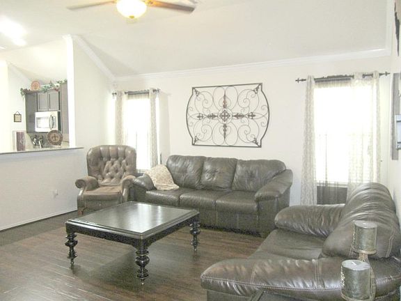3rd image of 8619 Sweet Pasture Dr