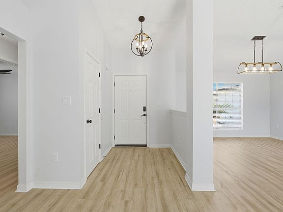 4th image of 2166 Ortega St