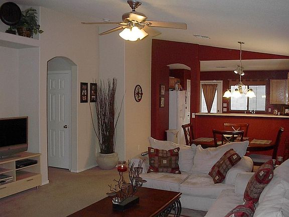 2nd image of 829 E Nardini St