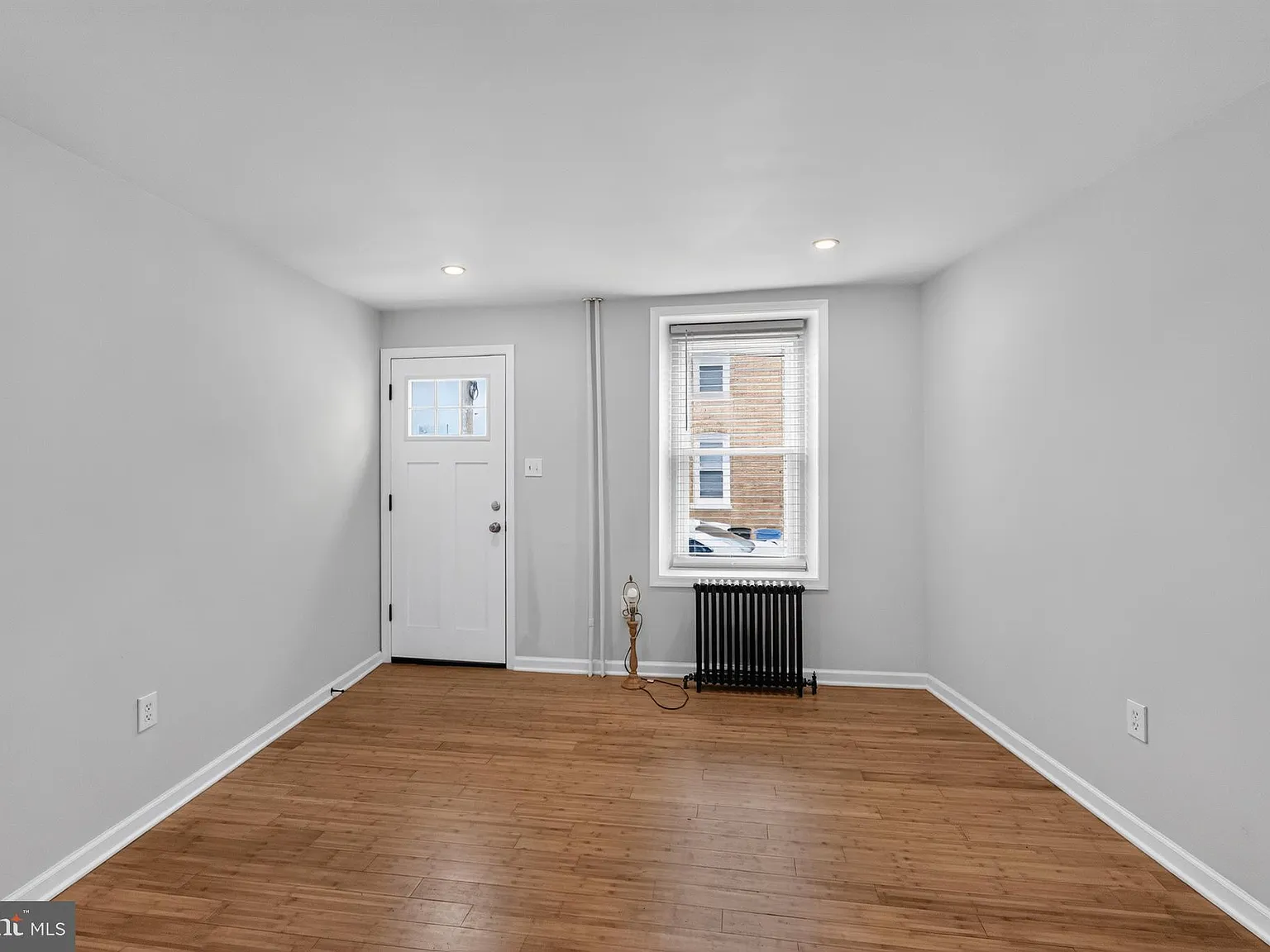 2 bed, 2.5 bath, 1215 sqft, $2,800 — Photo 2