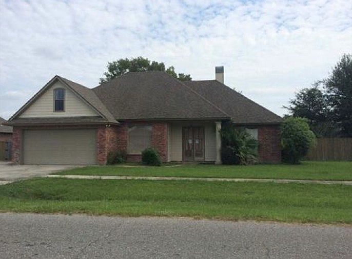 1st image of 720 S Belle Cir