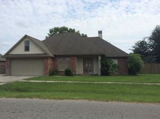 720 S Belle Cir, Breaux Bridge, LA 70517