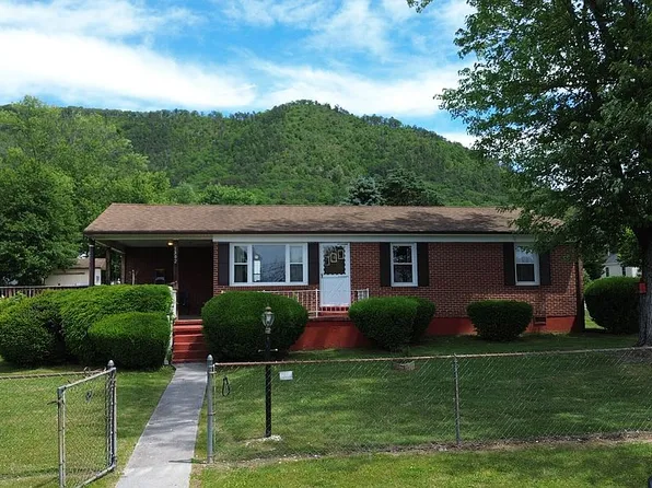 1302 Oak Ave, Buena Vista, VA 24416