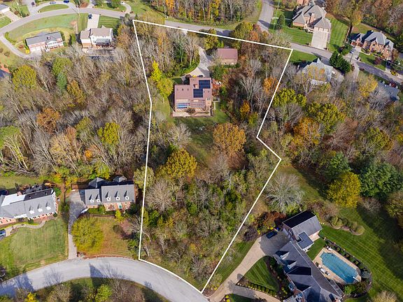 4th image of 2729 Berkshire Ln