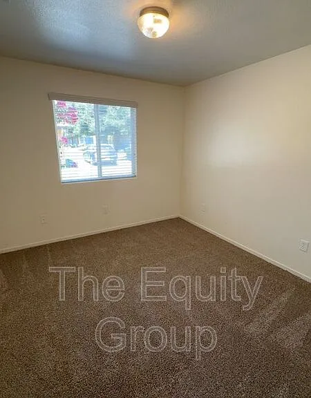 2664 W Lark Ave — Photo 12
