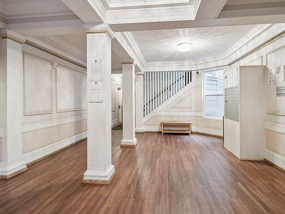 5th image of 1301 Leavenworth St APT 14