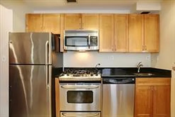 Rented by Metropolitan Property Group | media 18