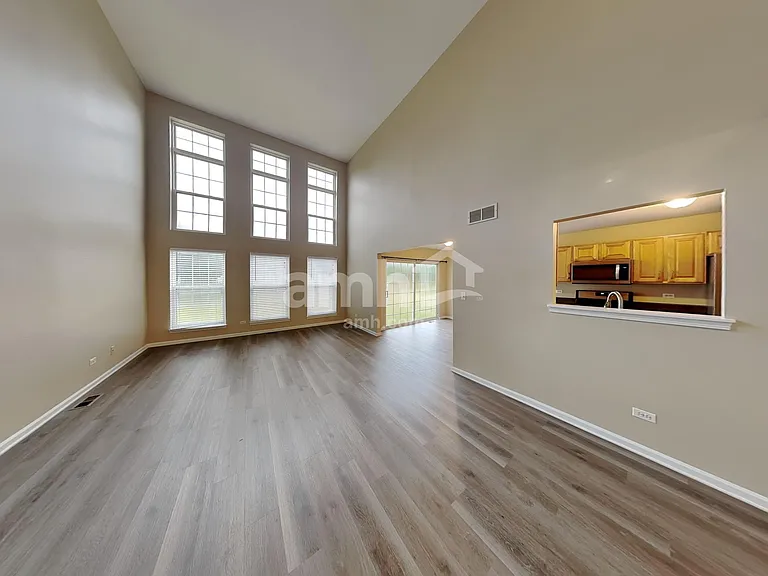 1844 Courtwright Dr — Photo 6