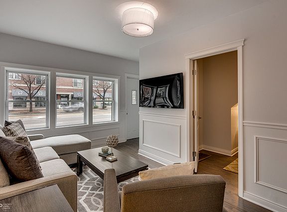 4th image of 2453 N Ashland Ave #1