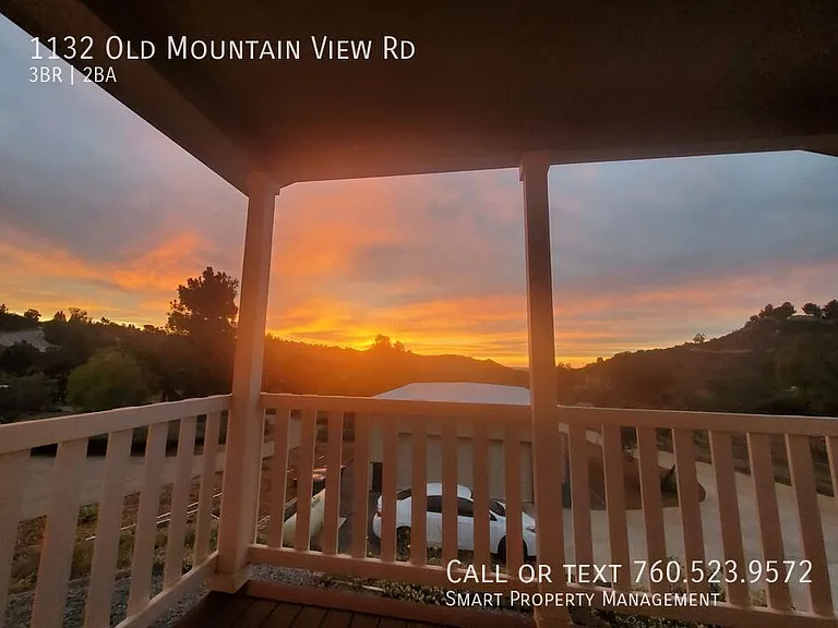 1132 Old Mountain View Rd — Photo 2