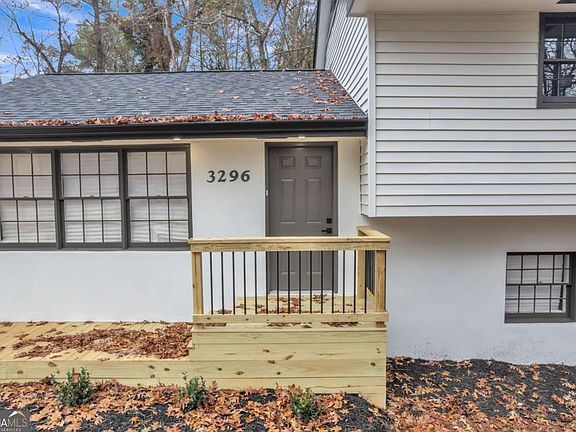 5th image of 3296 Columbia Woods Dr