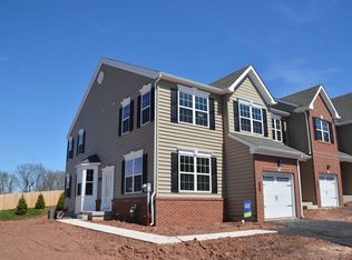 131 Mainland Square Dr, Harleysville, PA 19438