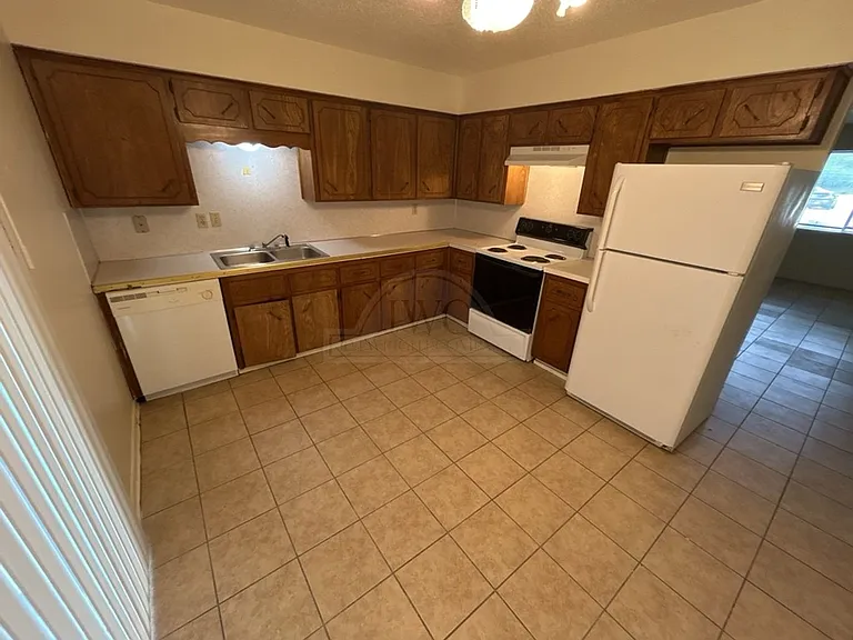 2108 Hunt Dr, Killeen — Photo 7