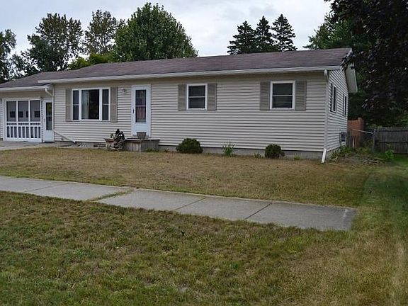 2nd image of 359 N Franklin St