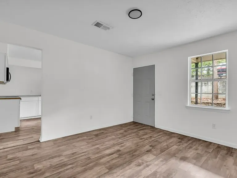 The Ridge Apartments — Photo 7