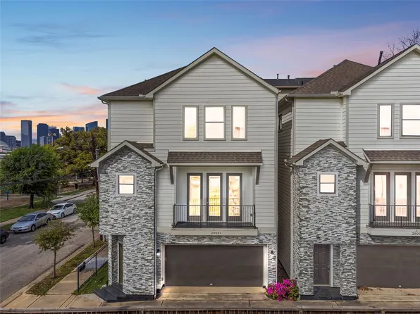 2909 Gillespie St #A, Houston, TX 77020