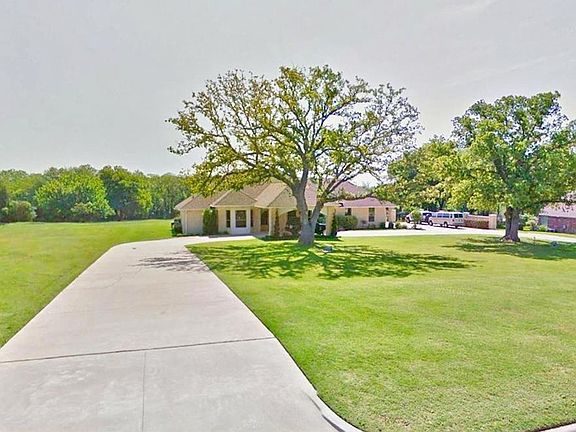 4th image of 1247 Wandering Oaks Ct