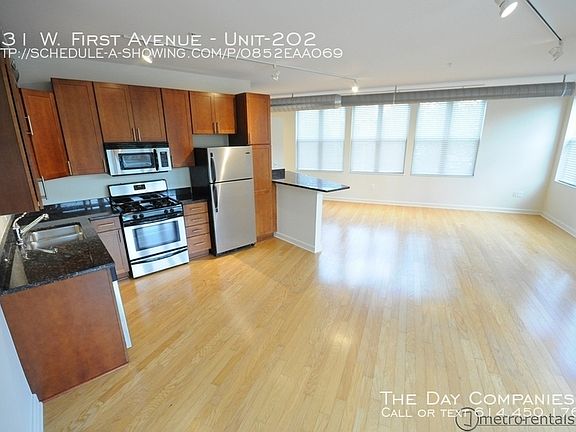 3rd image of 431 W 1st Ave